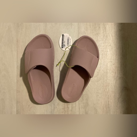 WOMEN’S OOFOS OOAHH SPORTFLEX SANDAL - Picture 5 of 9